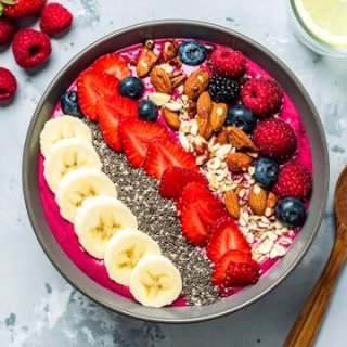 Beeren-Smoothie Bowl