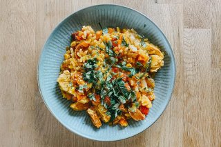 Paella mit Hähnchen und Chorizo