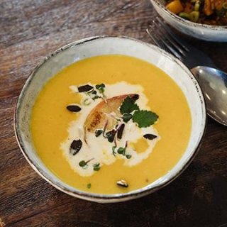 Kürbis Apfel Suppe