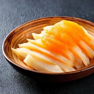 Mairübchen mit Orangencreme