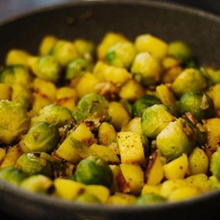 Rosenkohl-Kartoffel-Pfanne