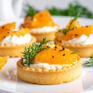 Tartines mit karamellisiertem Orangen-Fenchel