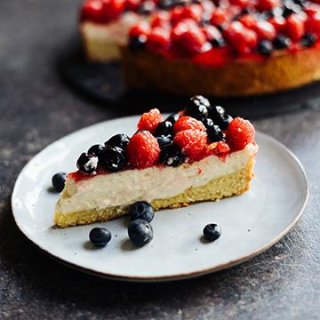 Beeren-Schmand-Torte