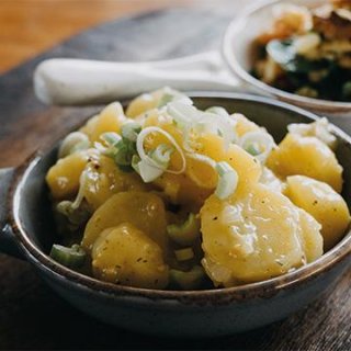Lauwarmer Kartoffelsalat