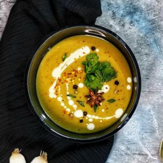 Linsen-Kurkuma-Eintopf