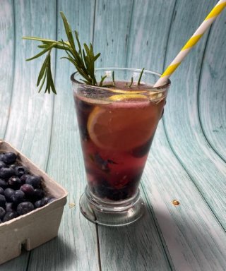 Gin Heidelbeer Cocktail