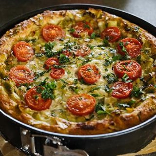 Kartoffelkuchen mit Porree und Speck