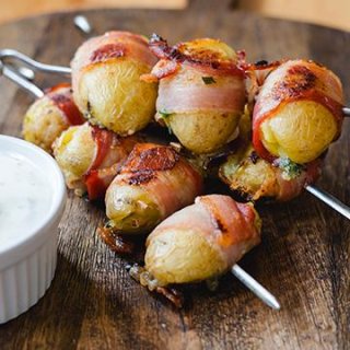 Kartoffeln im Speckmantel