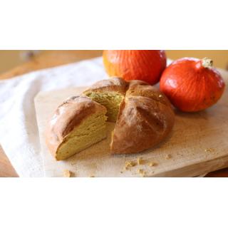 Kürbisbrot, hell (runder Laib)