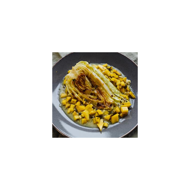 Geschmorter Spitzkohl mit Mango-Kokossauce