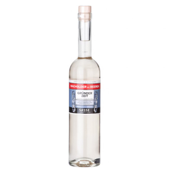 Wacholderschnaps mit Beeren