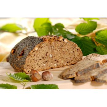 Haselnussbrot mit Mohn